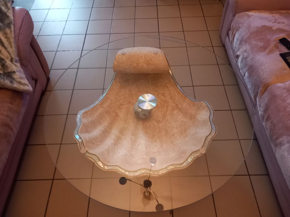 Ve d table basse &eacute;tat neuf Meubles