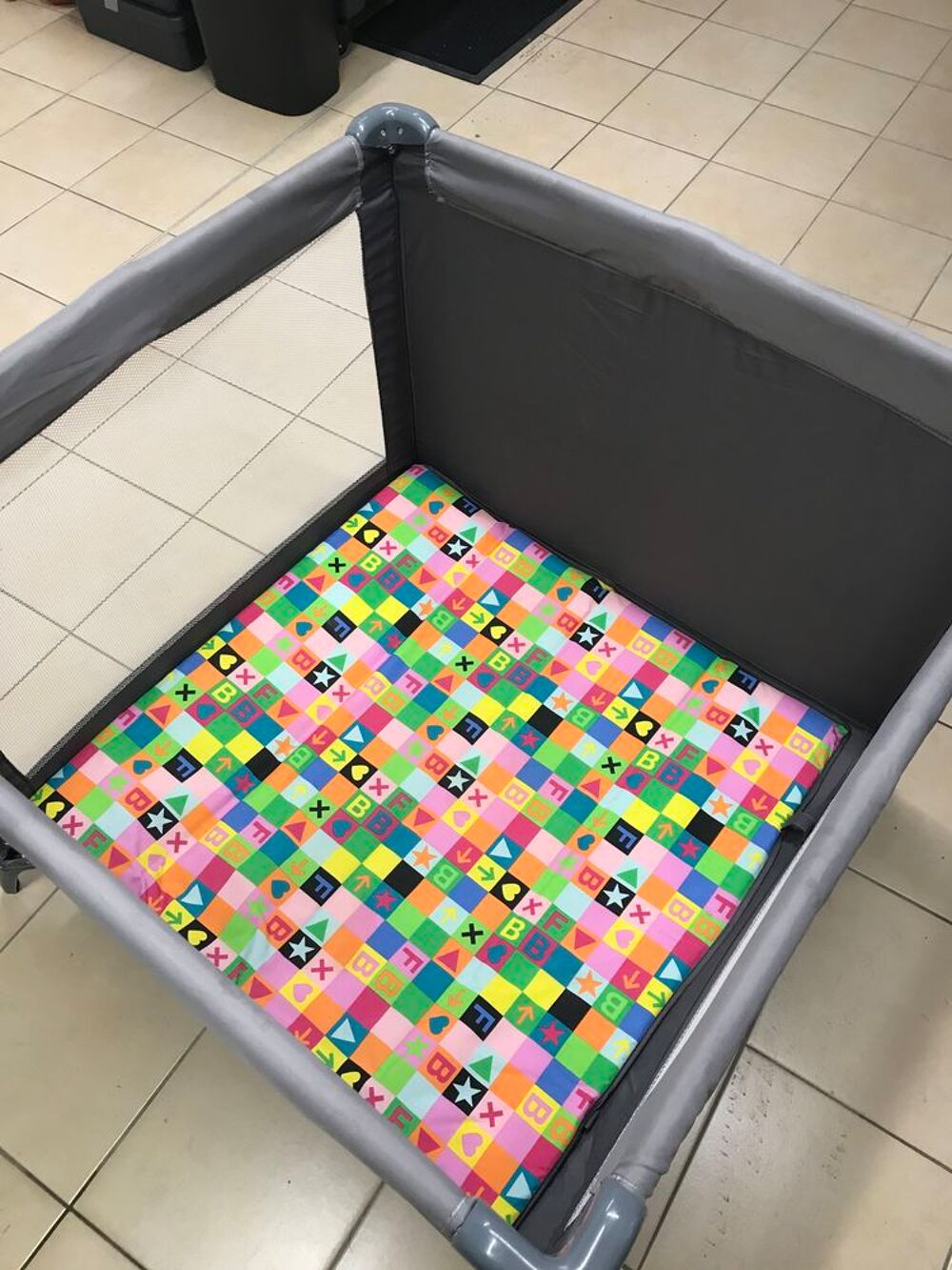 Parc pliant bebe , avec housse de transport, Pu�riculture