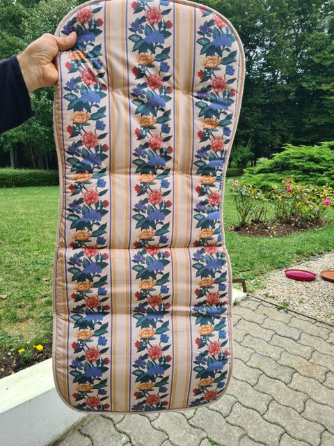 dessus de chaise 25 Argenteuil (95)