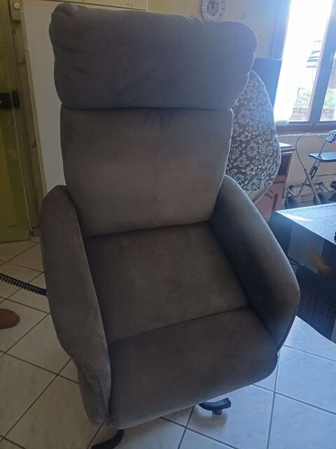 Fauteuil releveur lectrique 150 Maizires (54)