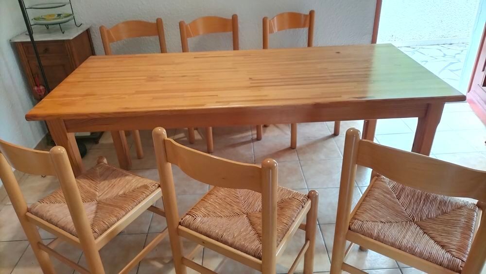 Table salle &agrave; manger bois 6 chaises Meubles