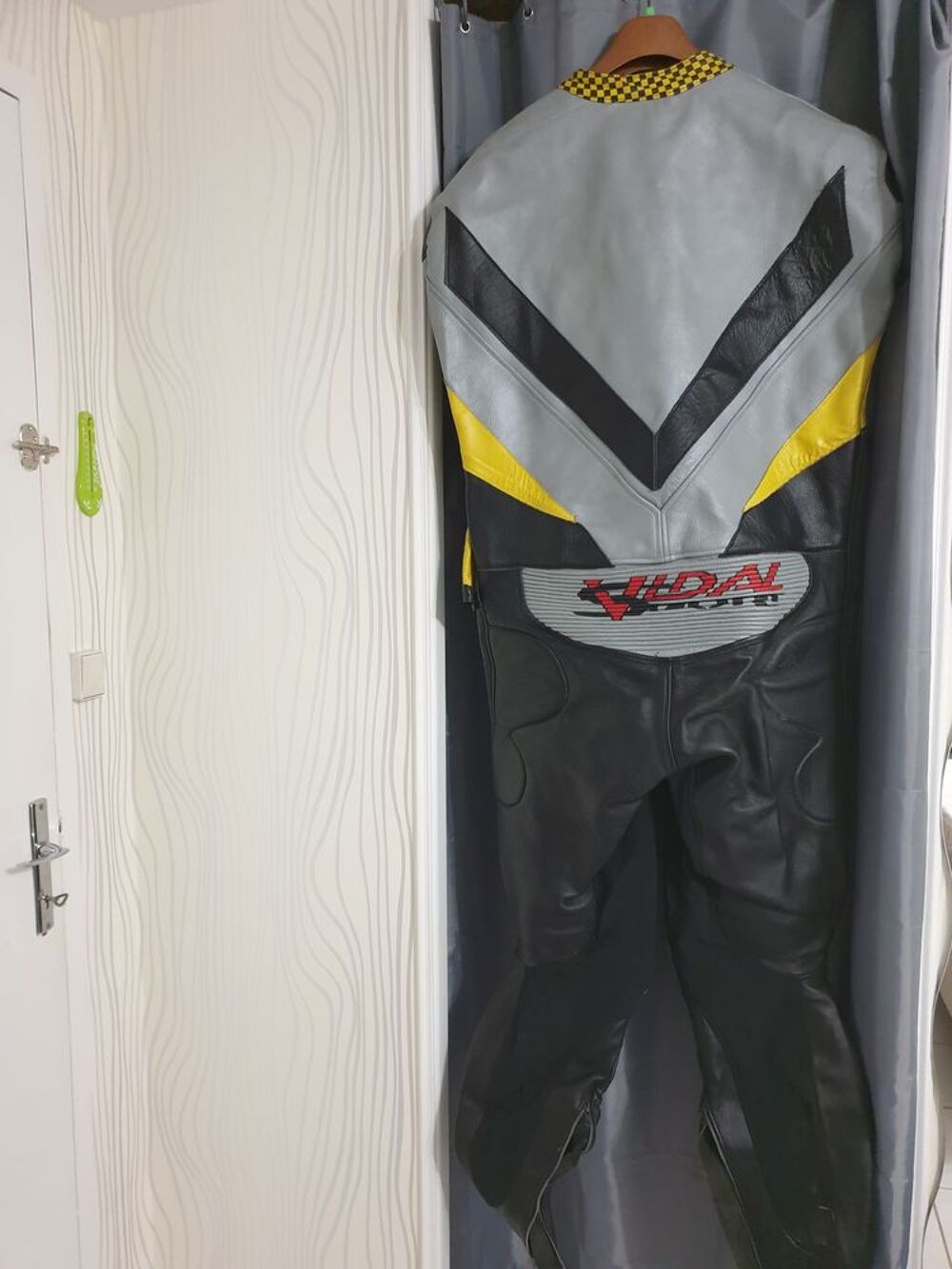 combinaison cuir moto marque VIDAL Vêtements