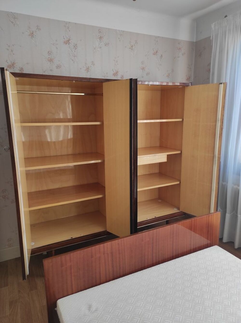 Armoire 4 portes ancienne Meubles