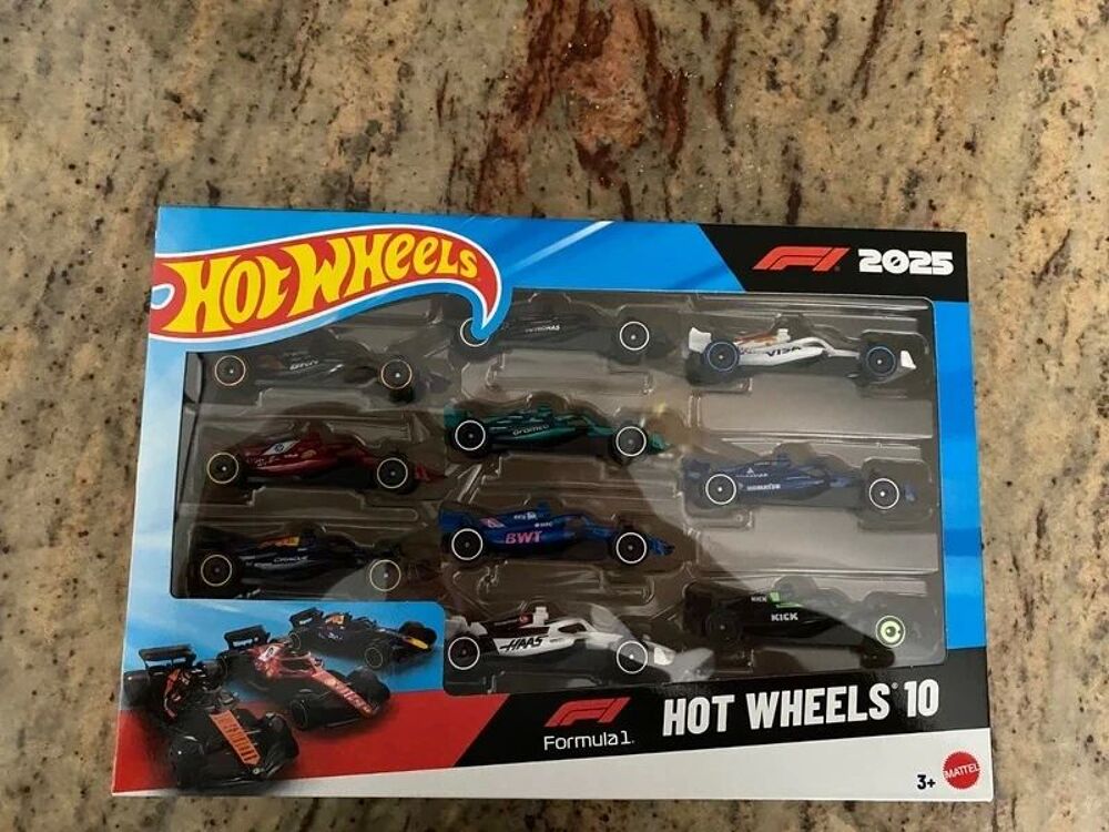 Pack hot wheels 10 f1 1/64 neuf Jeux / jouets