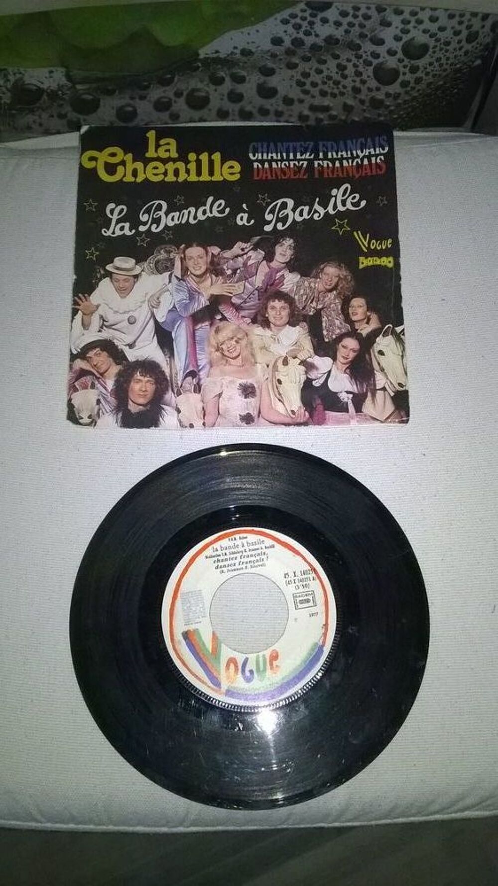 Vinyle 45 T 
La Bande A Basile 
La Chenille 
1977 CD et vinyles