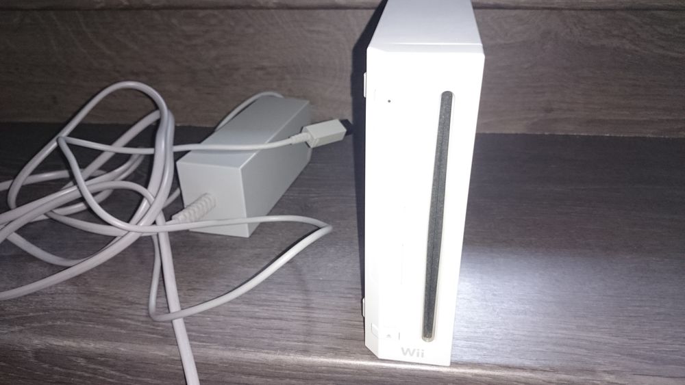 Console WII Consoles et jeux vidéos