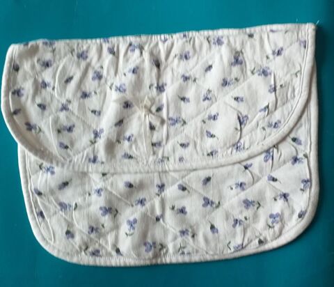 Trousse ou pochette de toilette avec rabat, en tissu 2 Montauban (82)