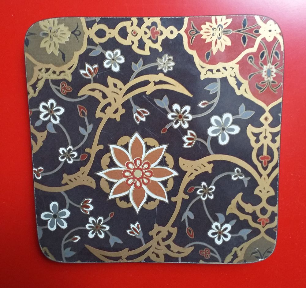 DESSOUS de plat vintage en formica, forme carr&eacute;e Décoration
