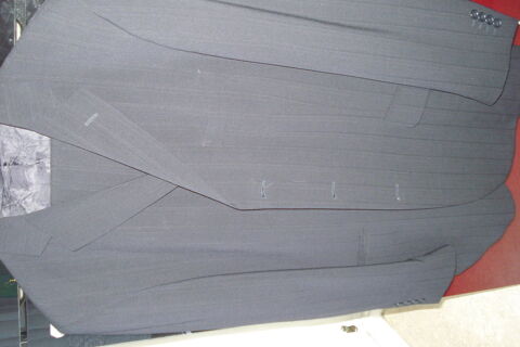 costume homme 30 Lille (59)