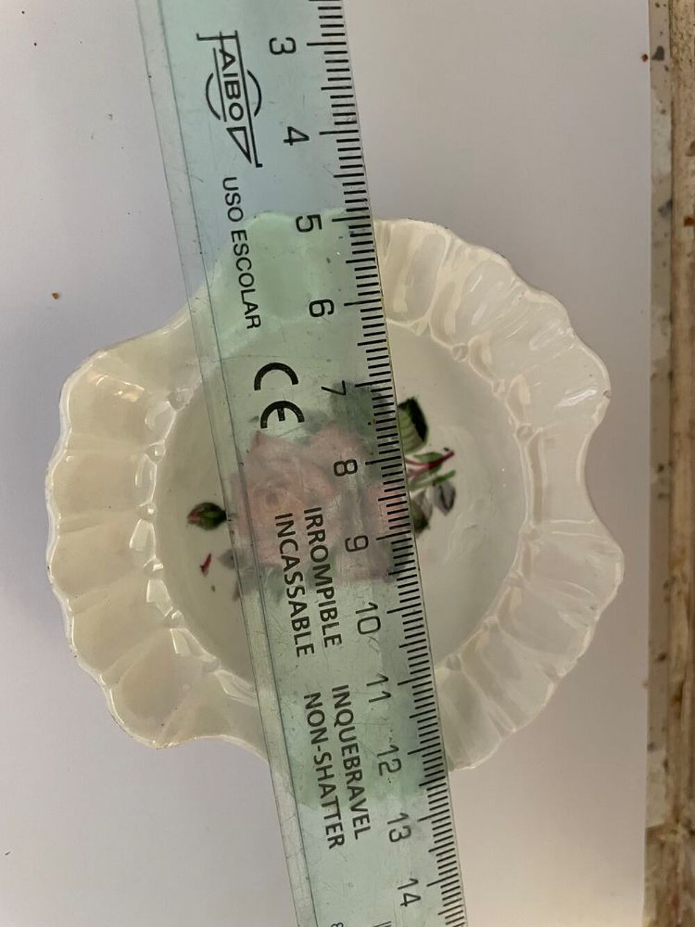 Petit assiette porcelaine porte bagues 