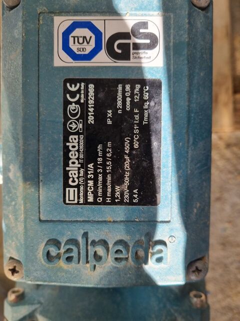 POMPE D'ASPIRATION  POUR  PISCINE ENTERREE  16 et 18 m3 h 50 Saint-Christophe (17)