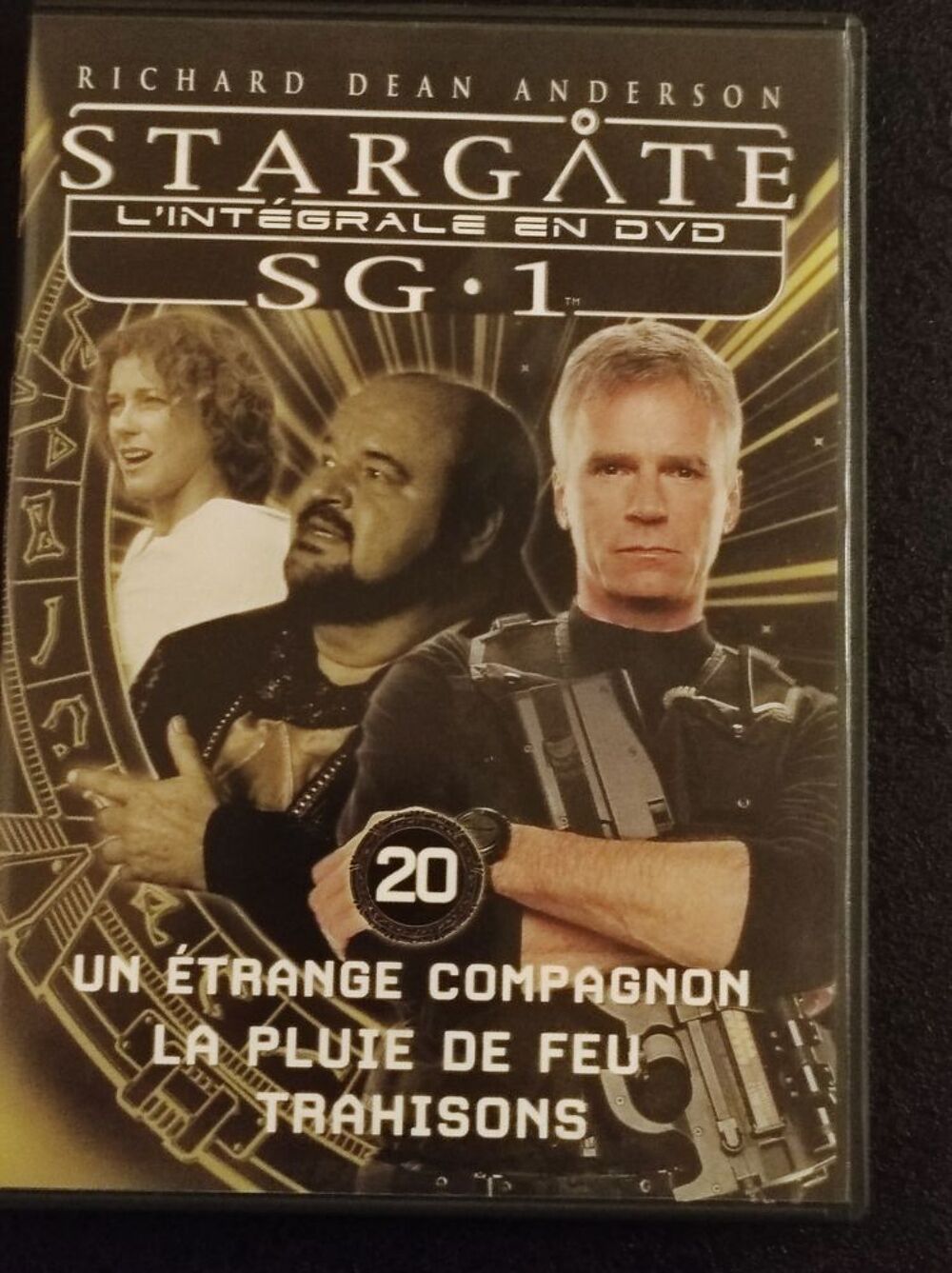 DVD Stargate SG.1 Saison 3 Episodes 16 17 18 DVD et blu-ray