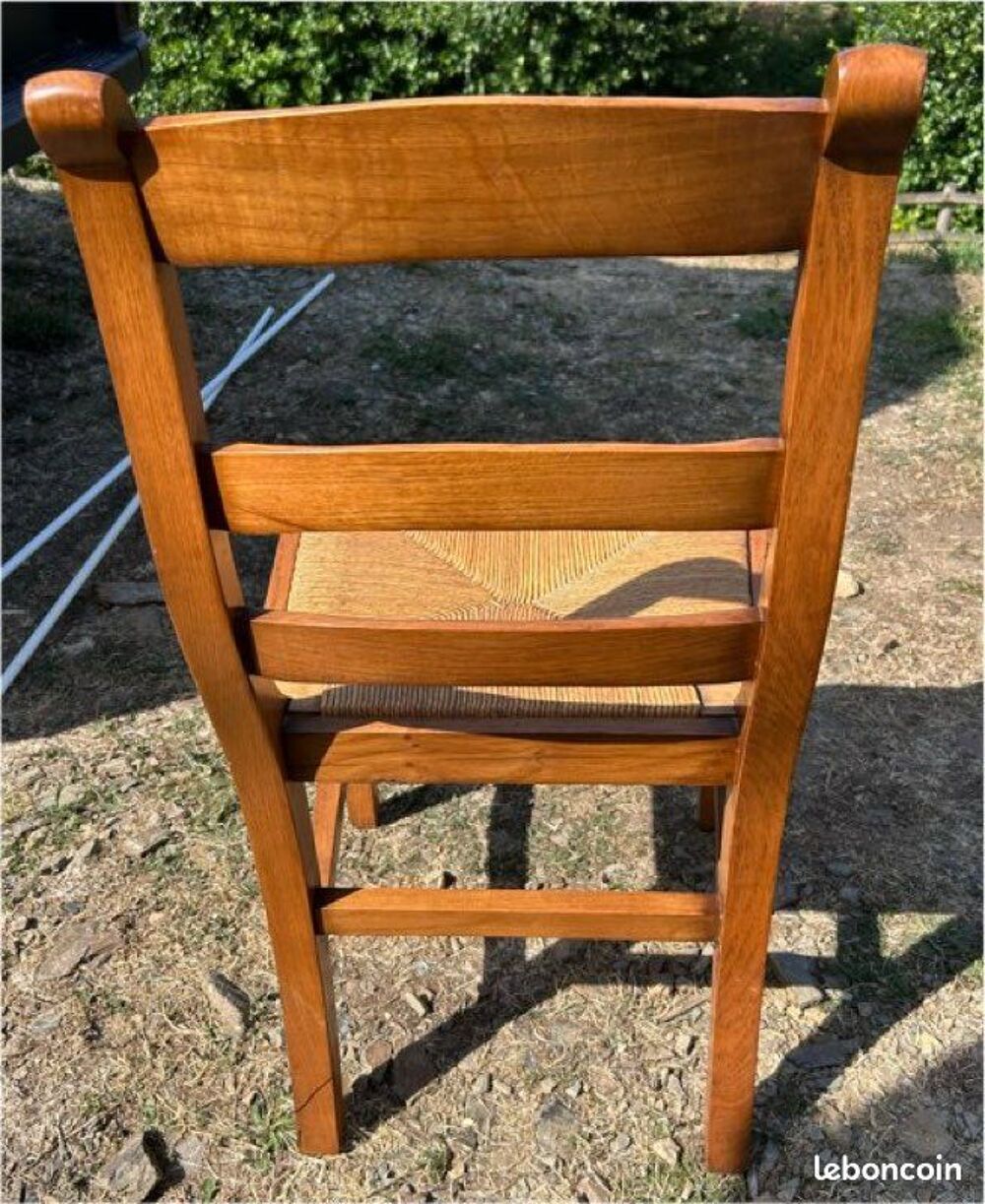  table avec 6 chaises assorties fabrication fran&ccedil;aise Meubles