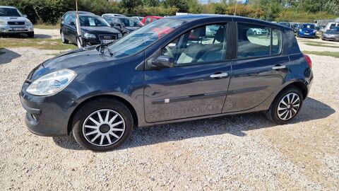 Annonce voiture Renault Clio III 4000 