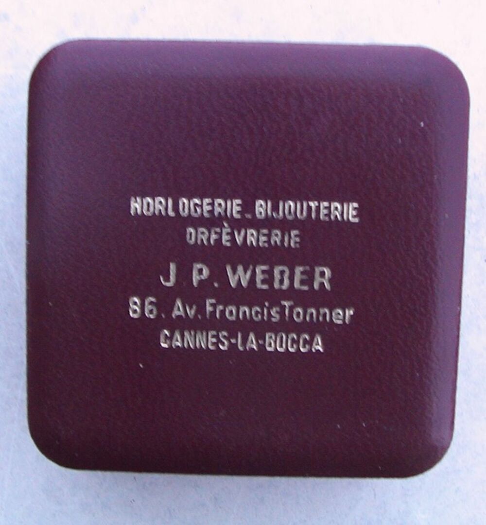 Collier plaqu&eacute; or - Longueur 52 cm - Epaisseur 5 mm. Bijoux et montres