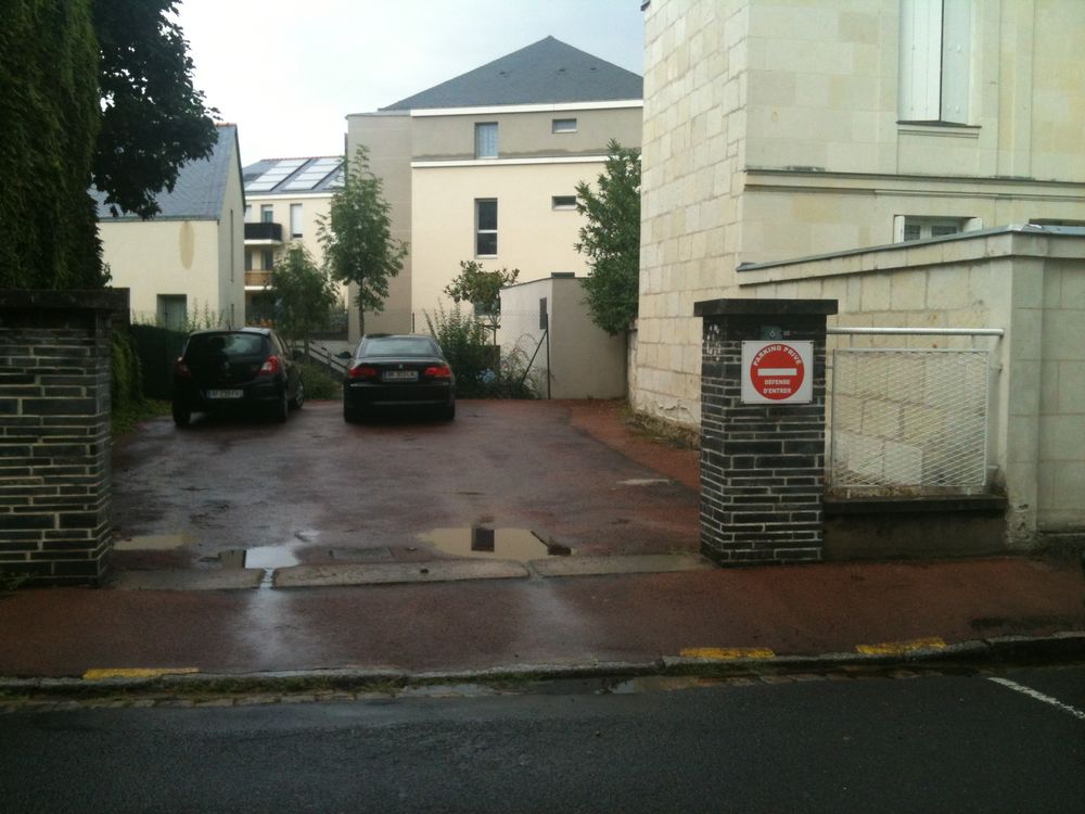 Location Parking/Garage 1 place dans parking priv rue Colbert SAUMUR 49400 Saumur