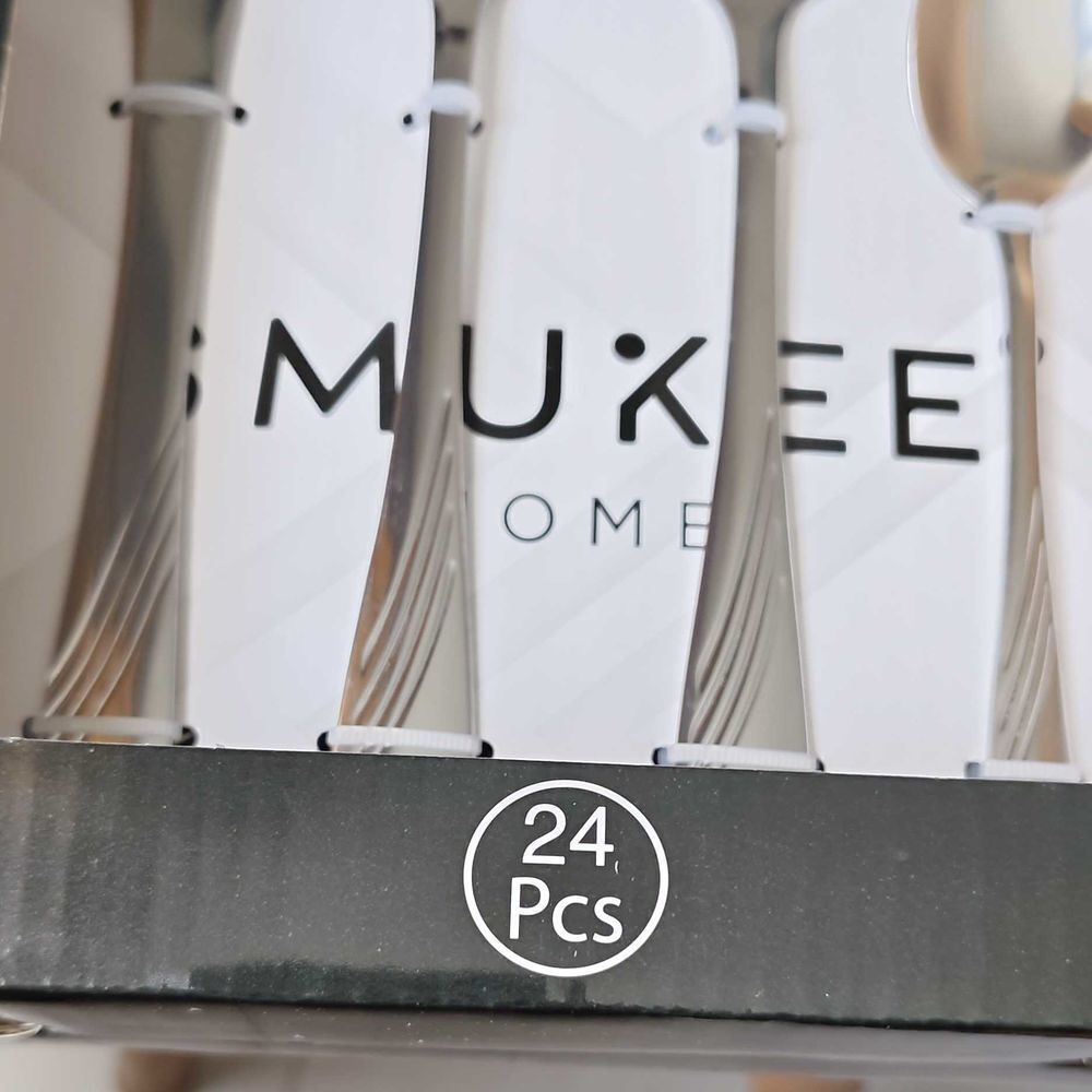 couver 24 pi&egrave;ces Smuk&eacute;e Décoration