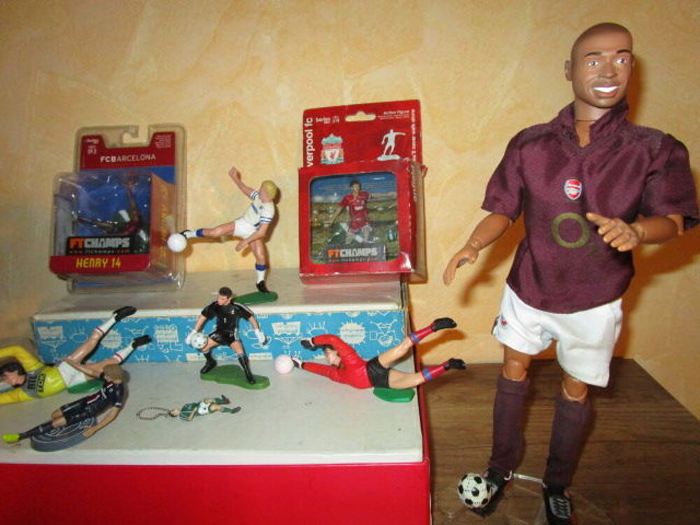 lot figurine footballeur thierry henry bats coupet papin 