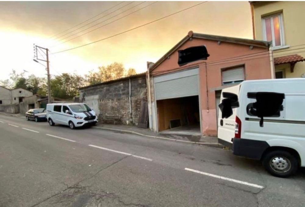 Location Parking/Garage dépôt- entrepôt Saint-Étienne