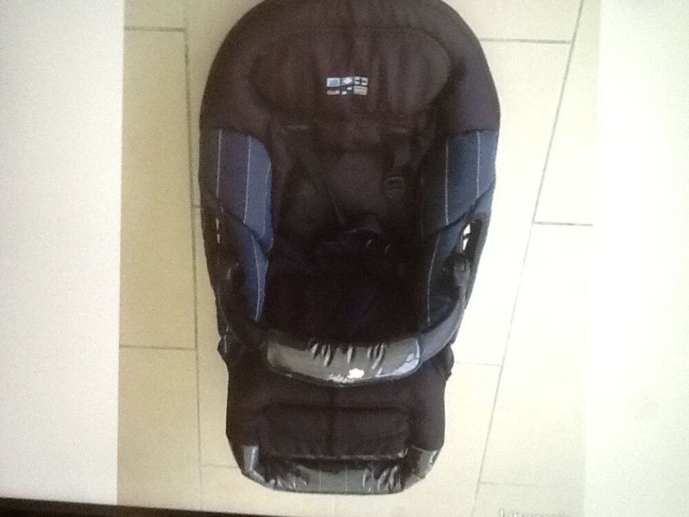 Landau poussette de marque b&eacute;b&eacute; confort bleu marine Puériculture