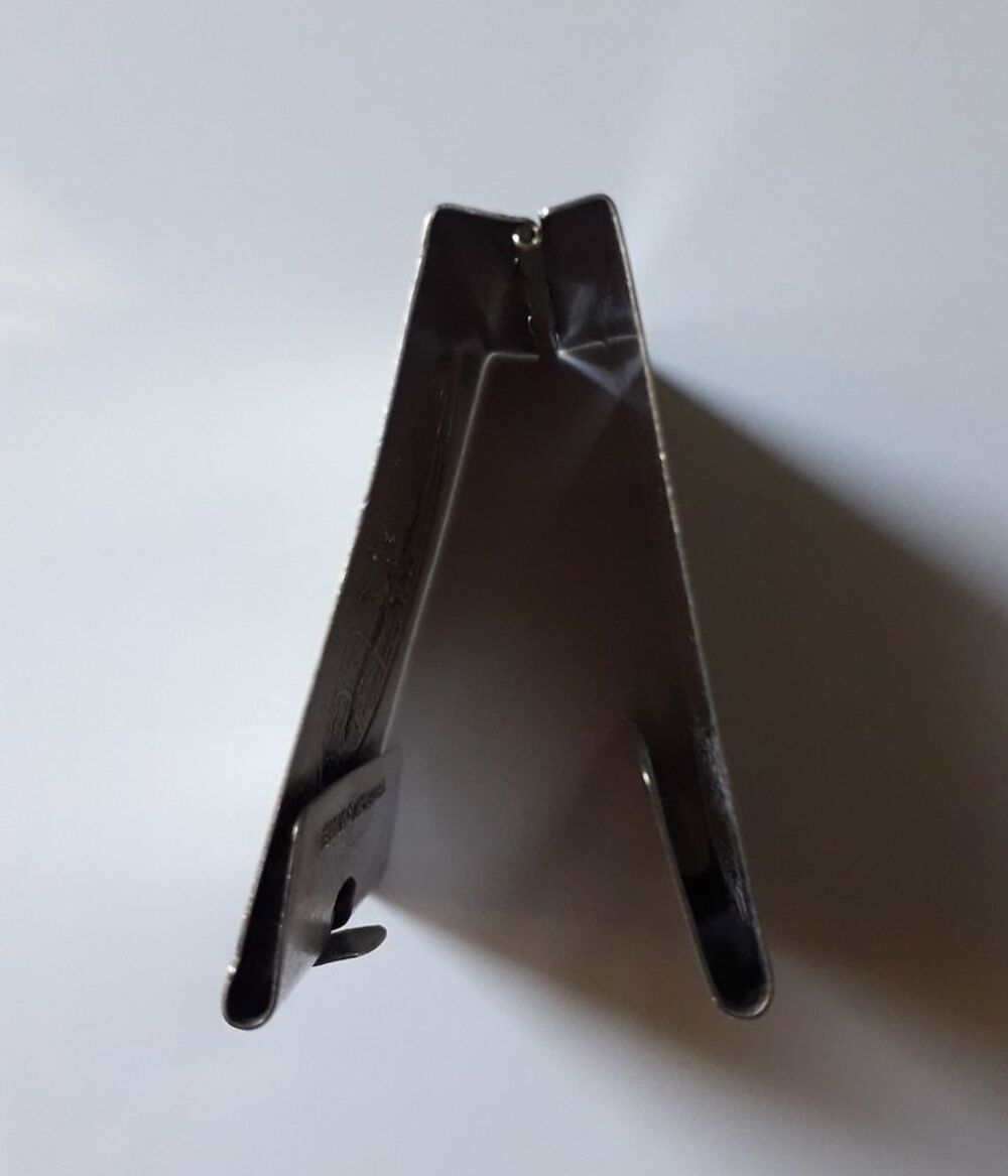 Etui en m&eacute;tal pour pochette d'allumettes journal "Le Monde" 