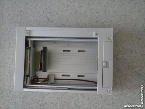 Rack pour disque dur 5 Saint-Quentin (02)