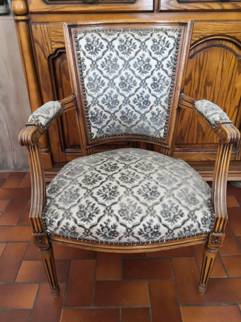  cadre de lit et fauteuil style Louis xv Meubles