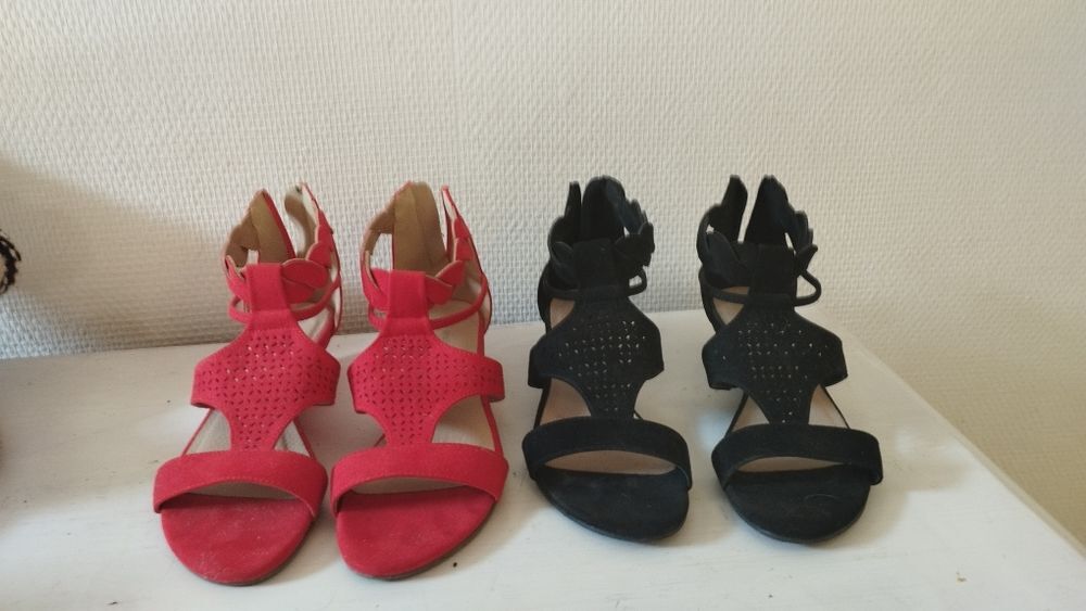 2 paires chaussures neuves pointure 37 Chaussures