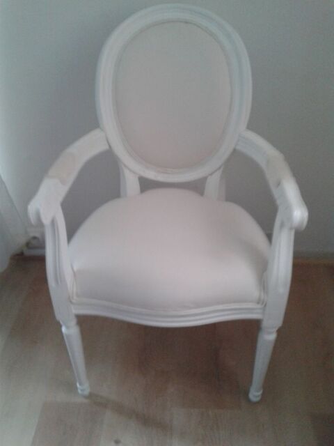 Fauteuil cabriolet médaillon, blanc 90 La Madeleine (59)