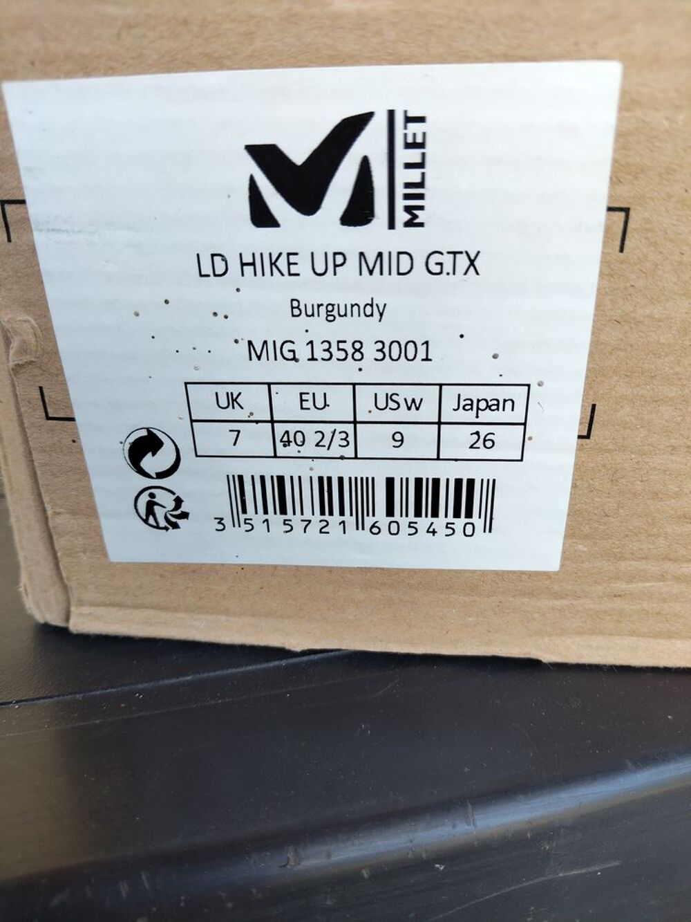 Chaussures randonn&eacute;e MILLET
Port&eacute;es quelques fois Chaussures