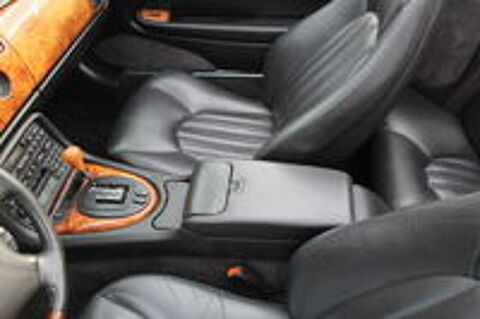 XK8 4.0i V8 2000 occasion 59310 Auchy-lez-Orchies