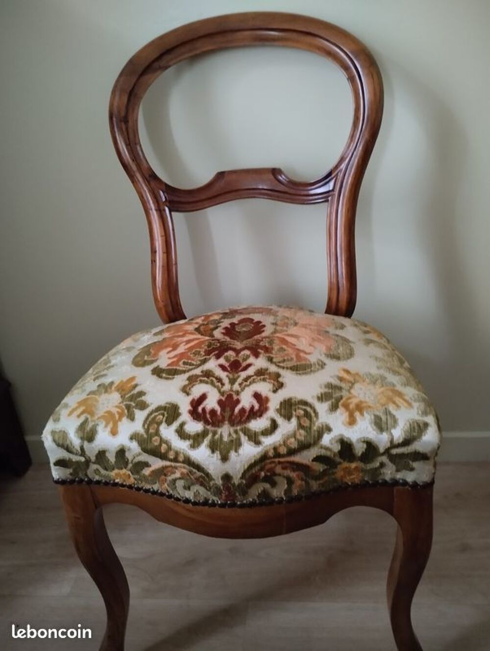 2 CHAISES ANCIENNES Meubles
