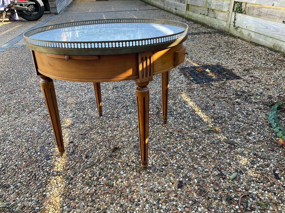 Table de jeux de cartes style Louis XVI. Meubles