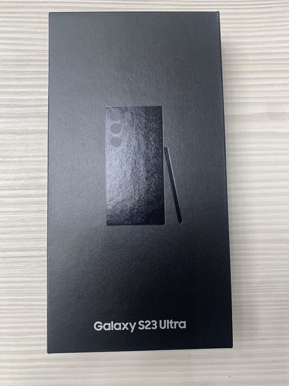 Samsung Galaxy S23 ultra 512GB Téléphones et tablettes