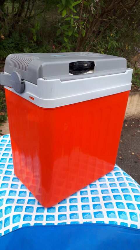 Glacire lectrique Mobicool 12 v 25 Montigny-Lencoup (77)