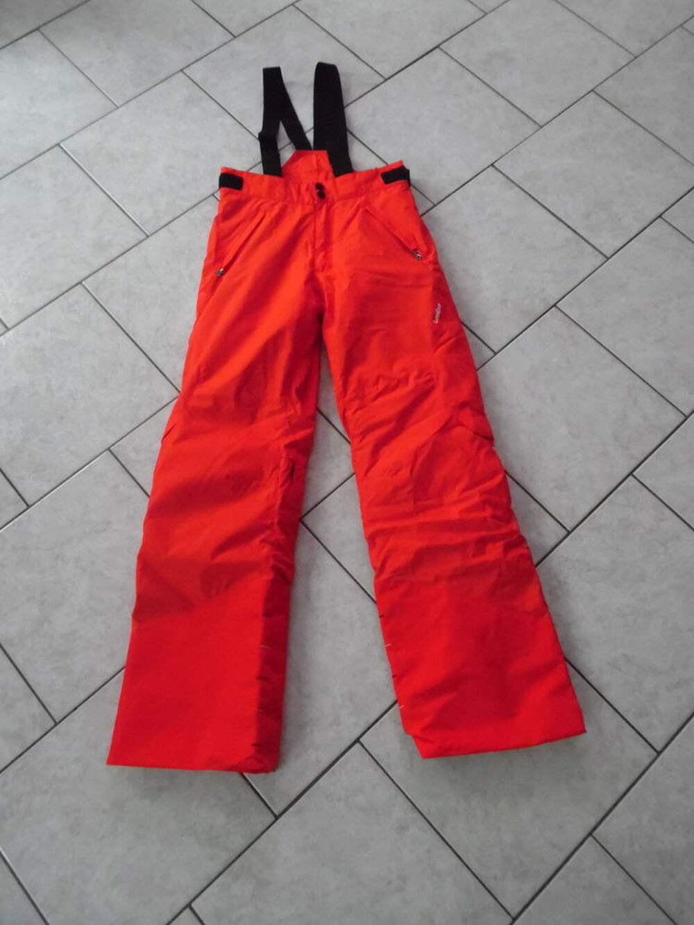 PANTALON DE SKI taille 12 ANS, REELLEMENT COMME NEUF Sports