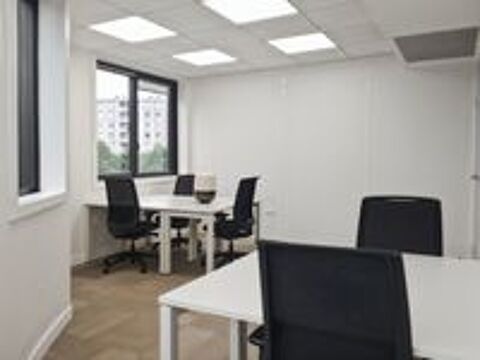   Accès tout inclus à des espaces de bureau professionnels pour 4 personnes à Cachan, Avenue Aristide Briand  