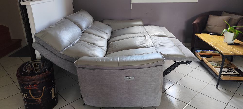 Canap&eacute; Gris 3 places 2 relax &eacute;lectrique Meubles