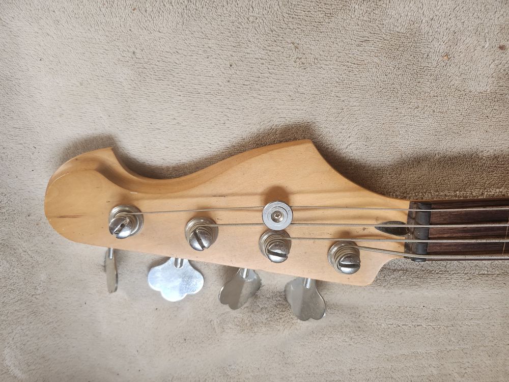 Jazz Basse fretless Fenix-(YoungChang Instruments de musique