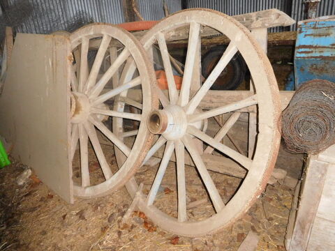 roue de charrette 50 Saintes (17)