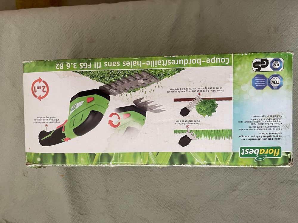 Petite tondeuse pour arbustes Jardin