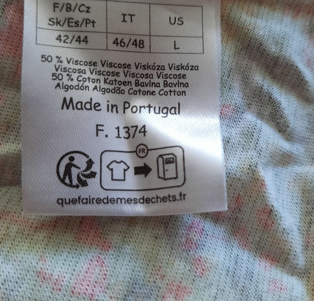Nuisette ou robe de nuit fleuri T 42 - quasi neuf Vêtements