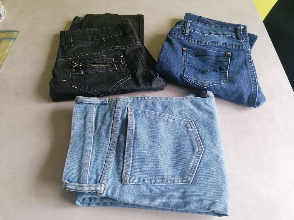 5 pantalons femme T 40 Vtements