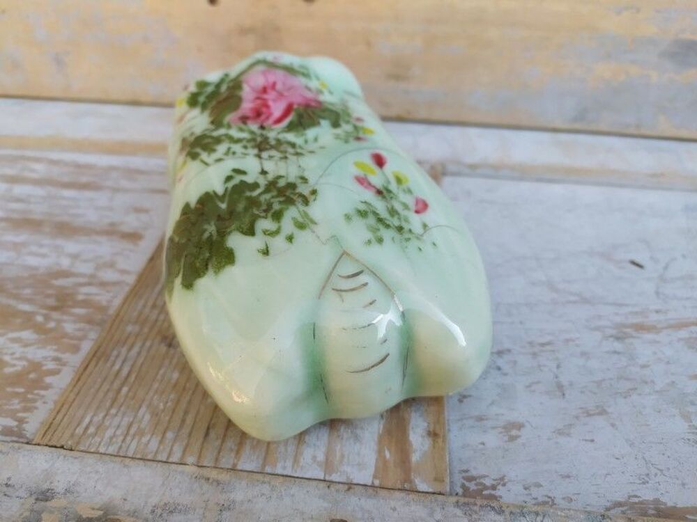 Bouqueti&egrave;re Cigale Porcelaine C&eacute;ladon de S&eacute;to Japon Japanese Décoration