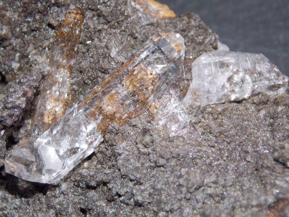 Quartz Hyalin sur Sid&eacute;rite Maroc 97gr 68 x 45 x 29 mm 