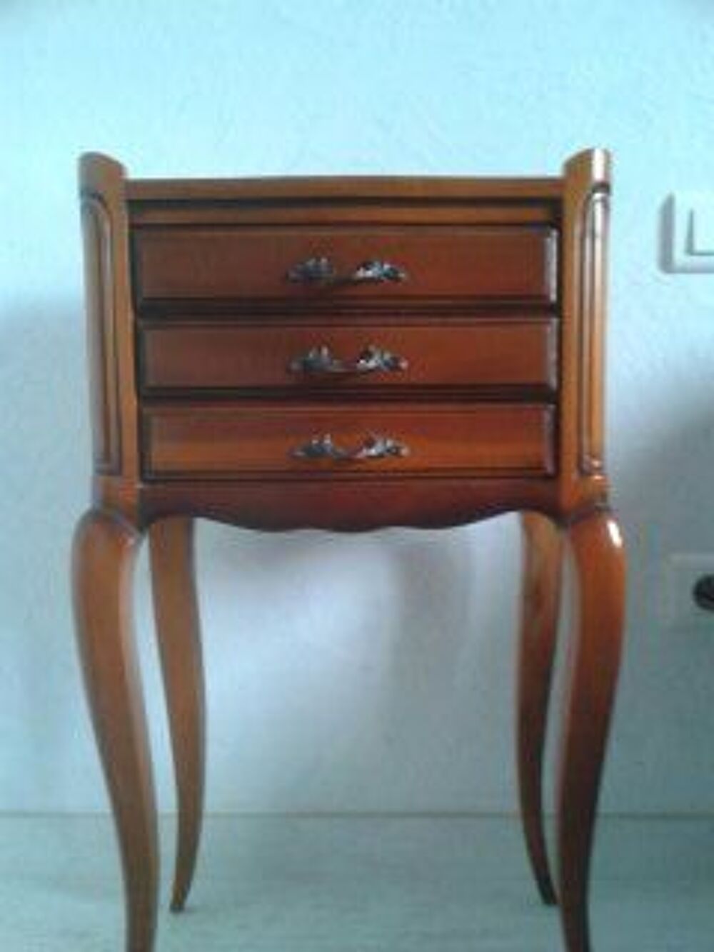 CHAMBRE COMPLETE MERISIER MASSIF STYLE REGENCE Meubles