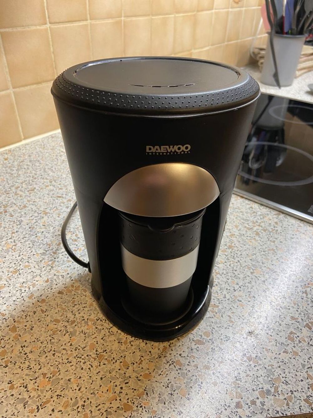 Cafeti&egrave;re DAEWOO DI-9022 Electrom�nager