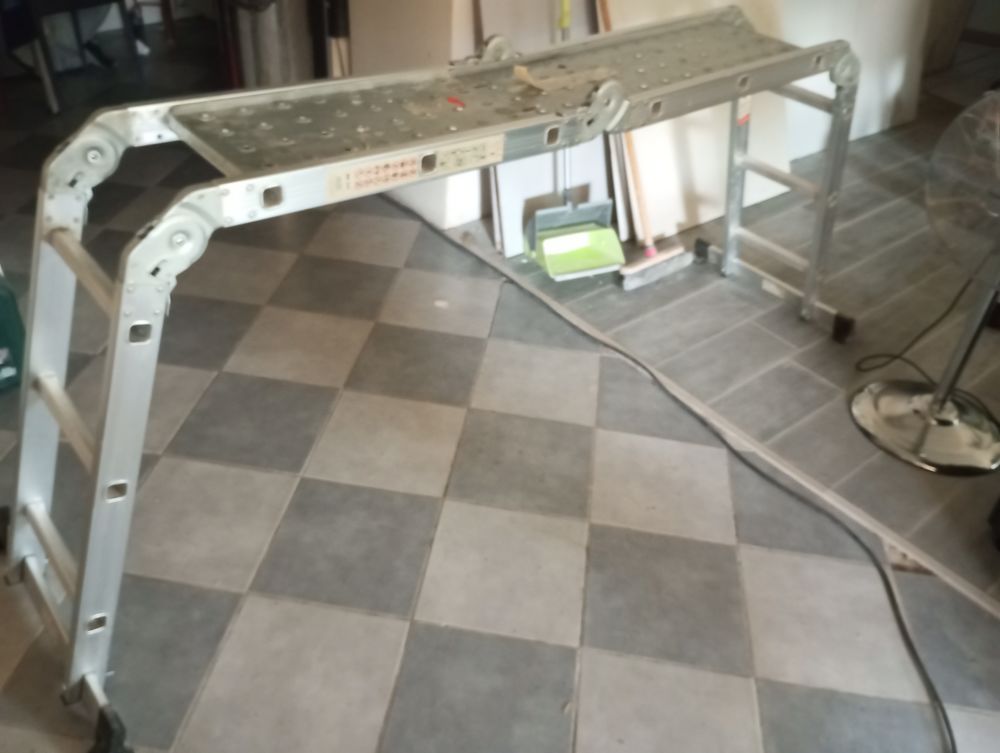 ECHELLE ARTICULEE Bricolage