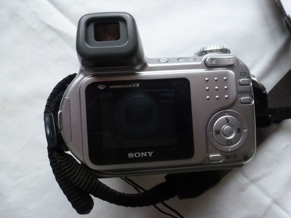 appareil photo Sony DSC - H2 Bijoux et montres