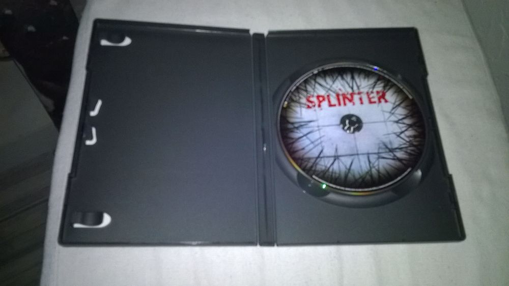 DVD Splinter 
2009
Excellent etat
En Fran&ccedil;ais
+bonus
Pri DVD et blu-ray